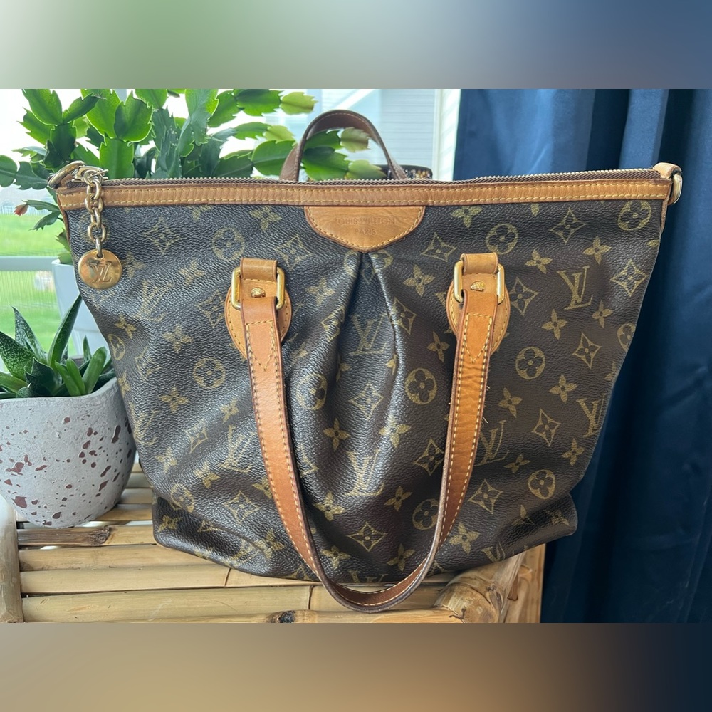 Louis Vuitton Palermo PM*** today only price drop